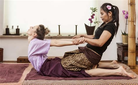 Massage sensuel complet du corps Putain Binningen